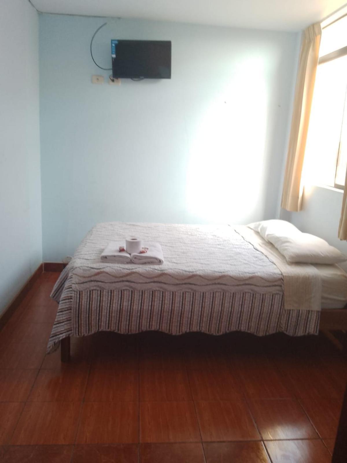 Lola Hosting Hotel Хуанчако Екстериор снимка